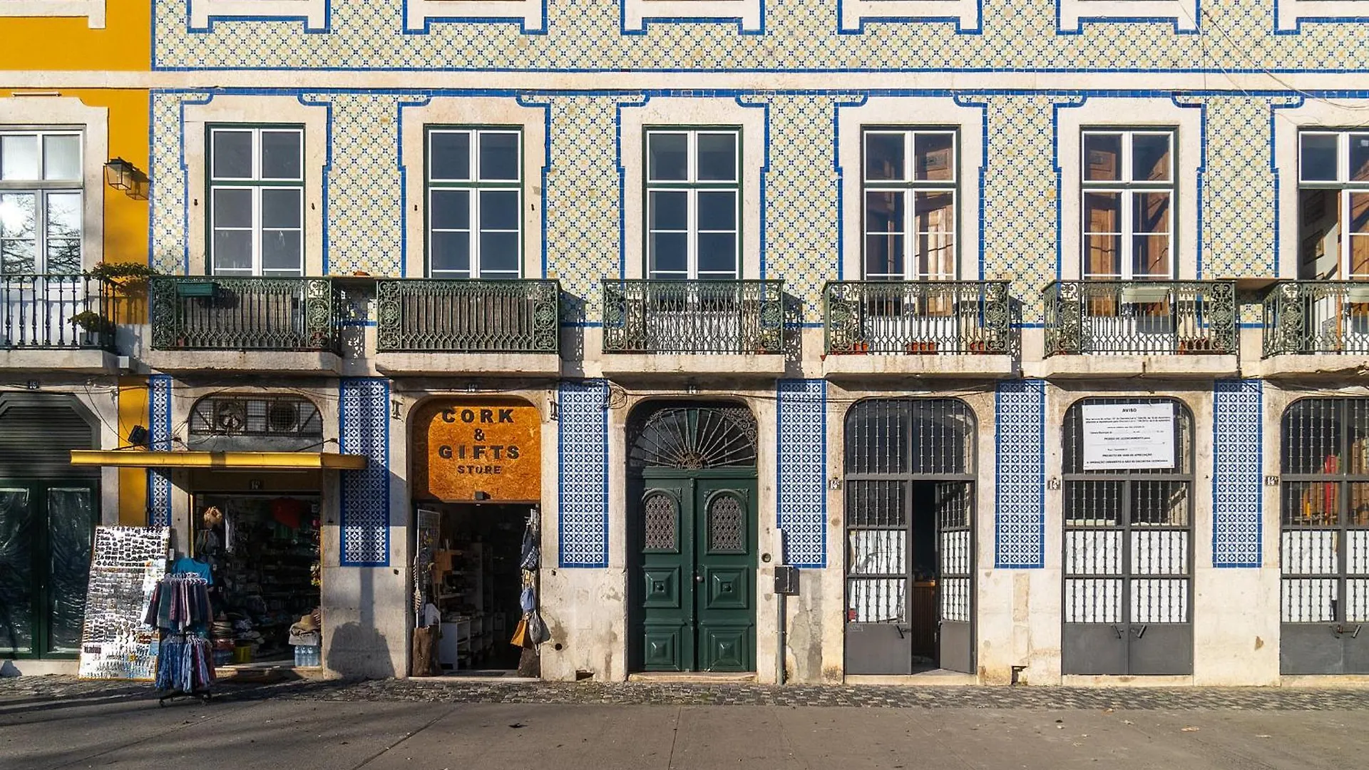 アパート Whome Majestic Lisbon Stay With Breathtaking River Views ポルトガル