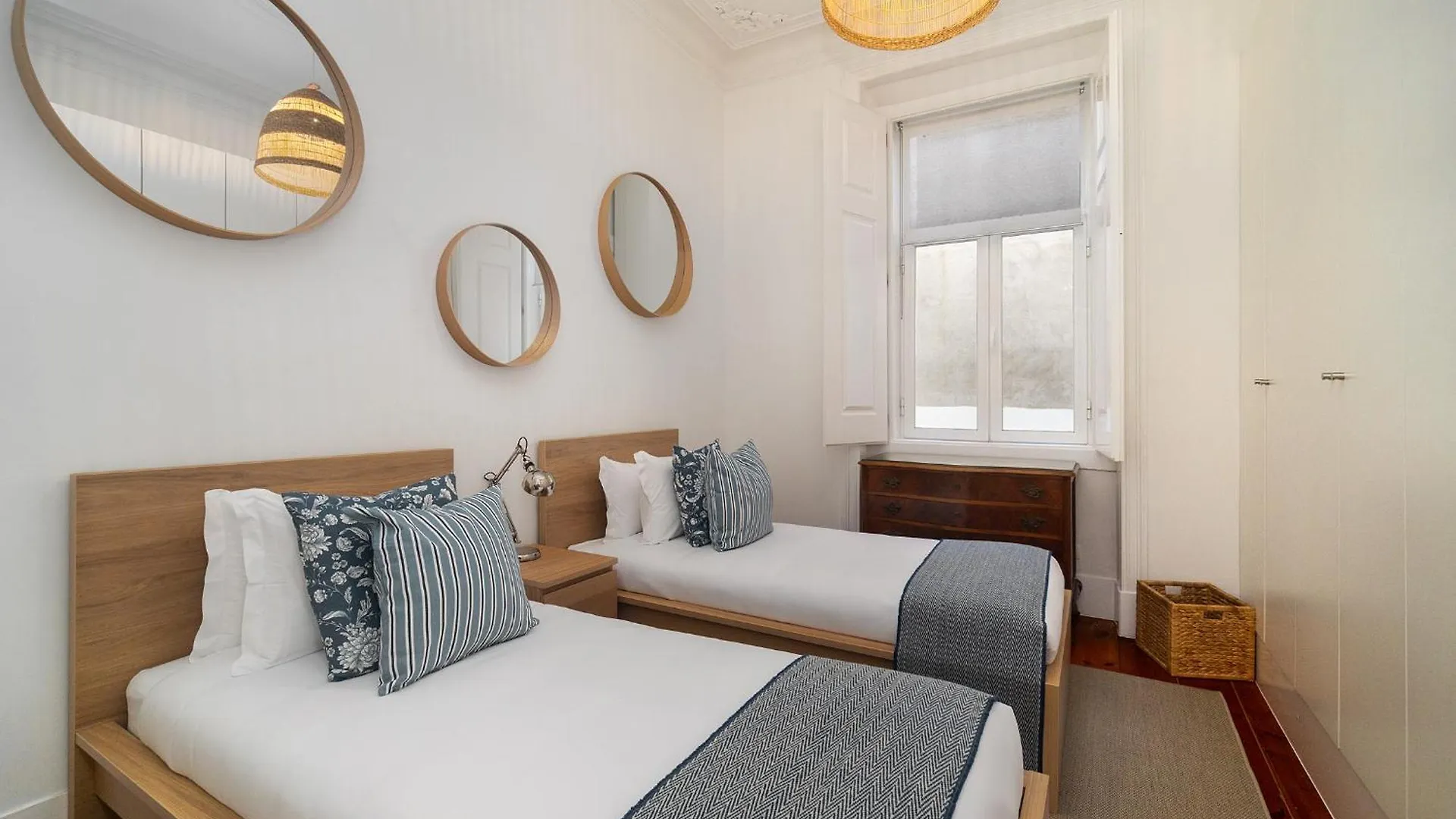 Whome Majestic Lisbon Stay With Breathtaking River Views 0*,