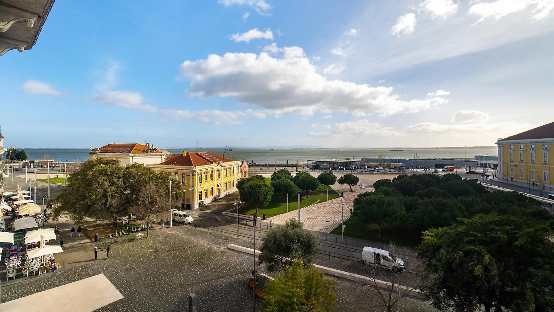 Whome Majestic Lisbon Stay With Breathtaking River Views 0*,